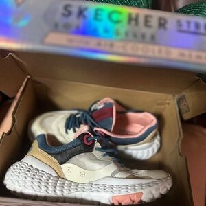 Sketchers